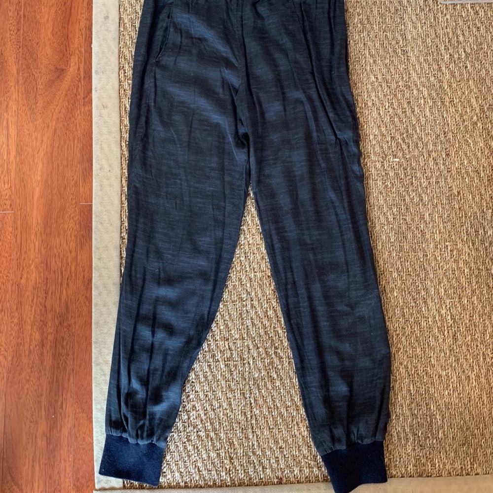 Vince women’s small navy trouser jogger style